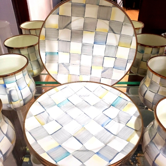 MacKenzie-Childs Other - 6 plates..about 6" inch diameter, salad plates.